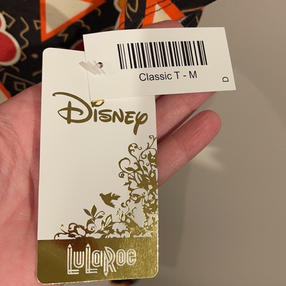 Lularoe Classic T knit top size medium - Picture 5 of 5